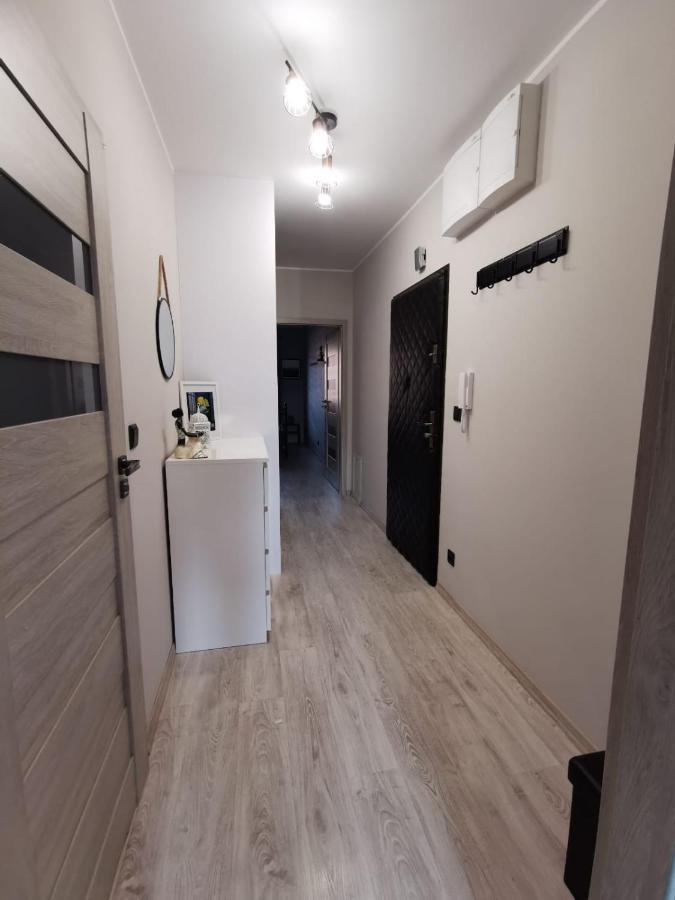 Apartament Osiedle Jelonka Apartment เยเลเนียกูรา ภายนอก รูปภาพ