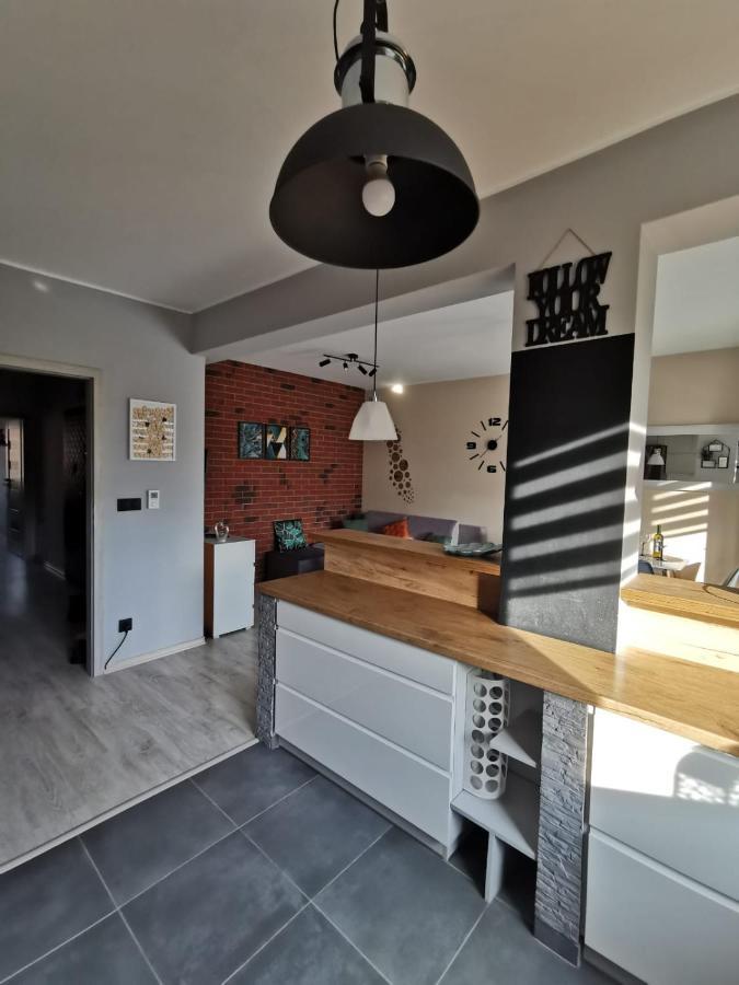 Apartament Osiedle Jelonka Apartment เยเลเนียกูรา ภายนอก รูปภาพ