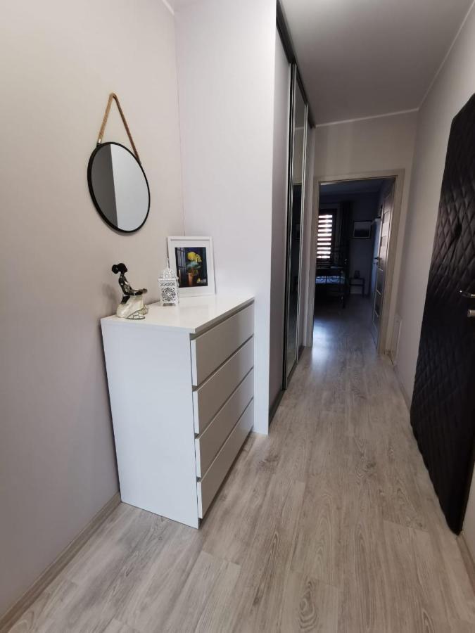 Apartament Osiedle Jelonka Apartment เยเลเนียกูรา ภายนอก รูปภาพ